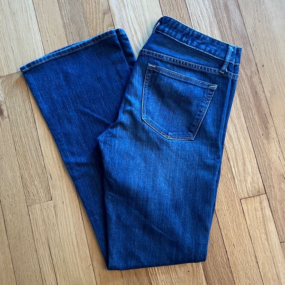 GAP 1969 Curvy Bootcut Jeans  Size 29 / 8R.